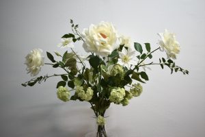 Luxe-topkwaliteit-kunstboeket-witte-rozen