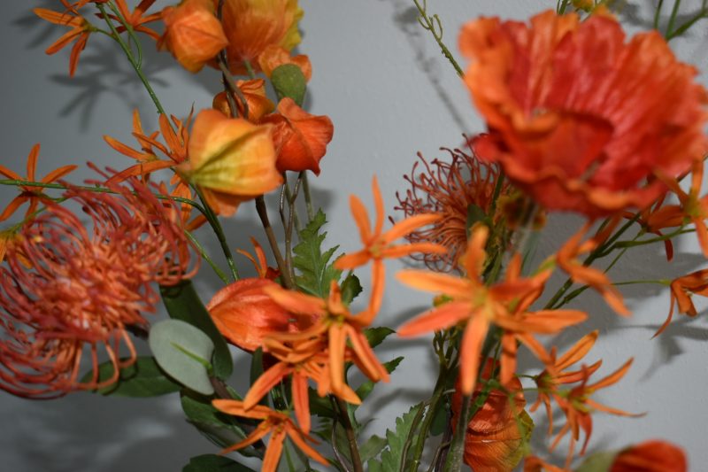 Vrolijk,oranje,kunstboeket,ruimte,kleur,
