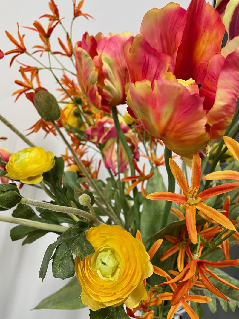 Oranje/geel kunstbloemen boeket