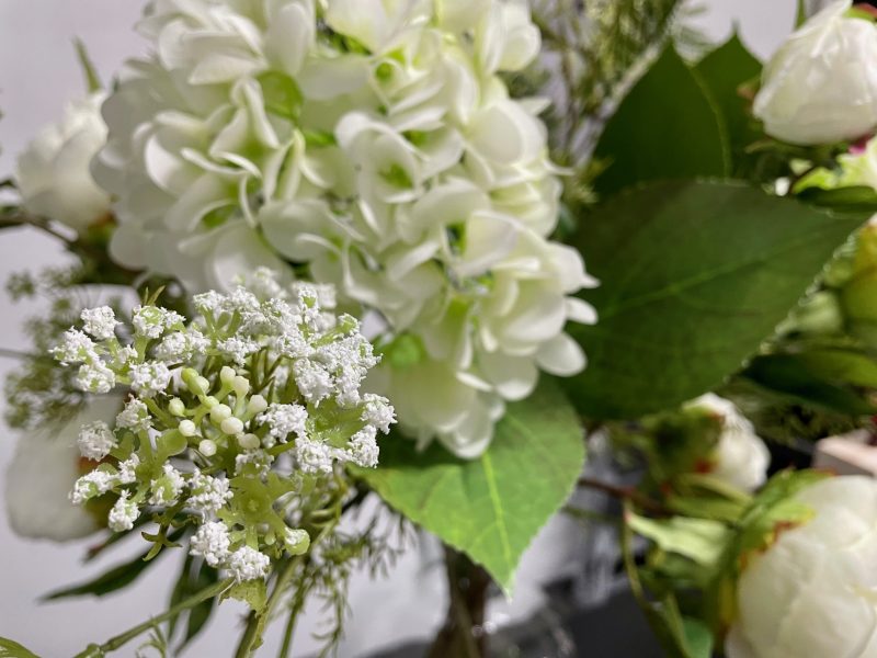 Kunstbloemen boeket met witte hortensia